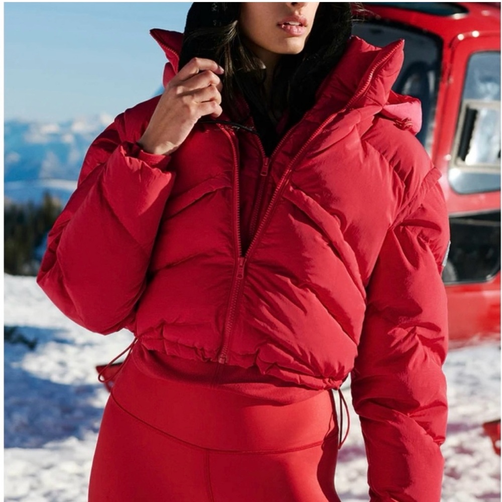 Alo yoga glacier hot red jacket XS
